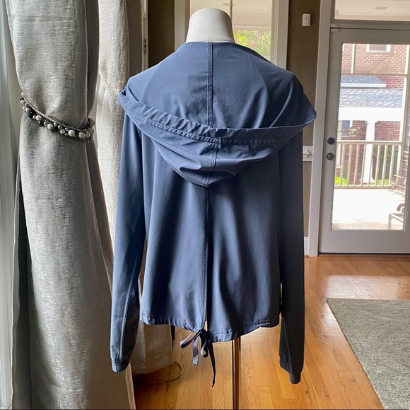 239 Victoria's Secret Windbreaker Gray high low Medium LAST CHANCE - Picture 5 of 14